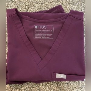 Figs Women’s Deep Purple Catarina - One Pocket Scrub Top. Size medium